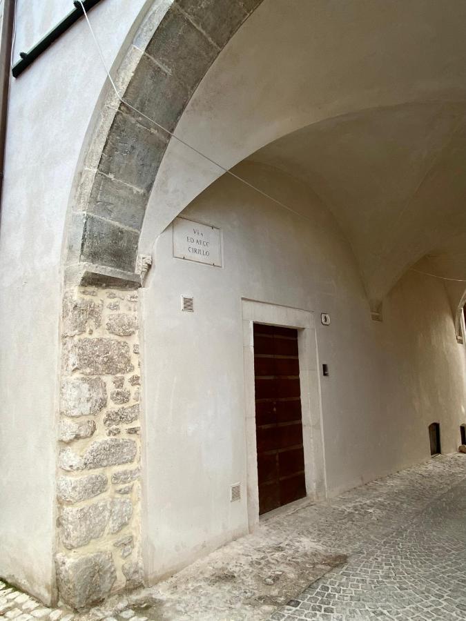 La suite aquilana LʼAquila Exterior foto